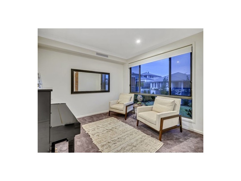 6 Resurge Street, Rochedale QLD 4123