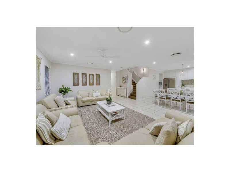 6 Wombat Crescent, Rochedale QLD 4123