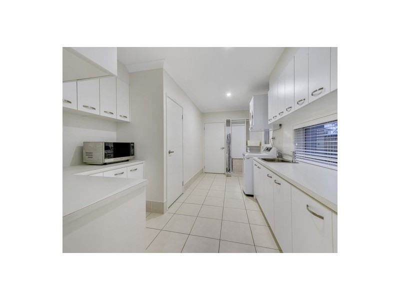 6 Wombat Crescent, Rochedale QLD 4123