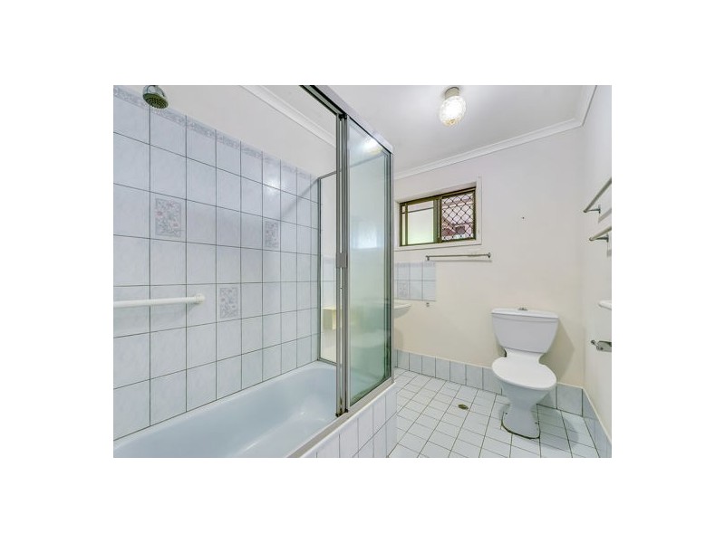 18 Rosella Street, Wellington Point QLD 4160