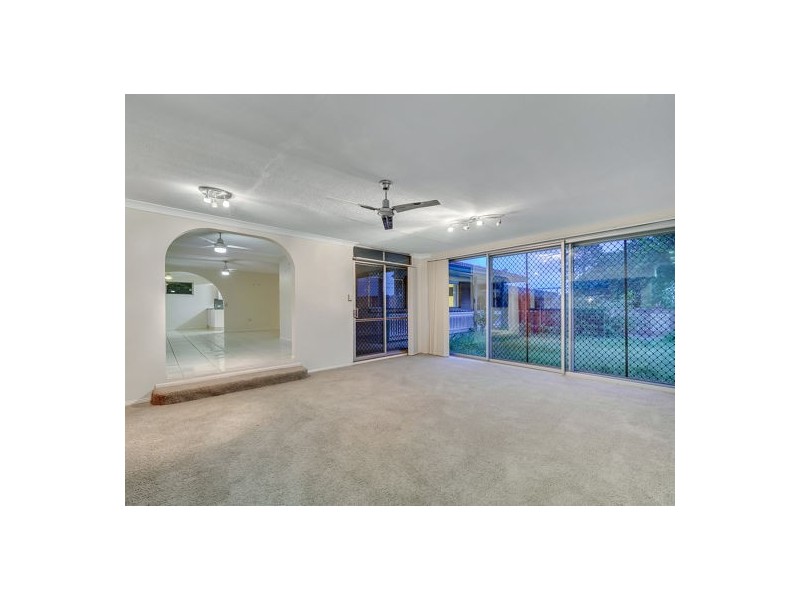 8 Albyn Road, Sunnybank QLD 4109