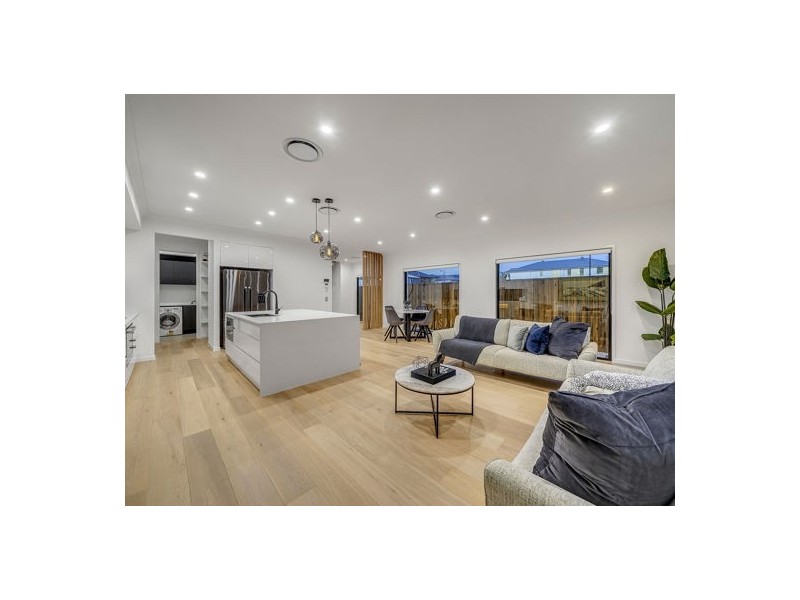 37 Parolin Parade, Rochedale QLD 4123