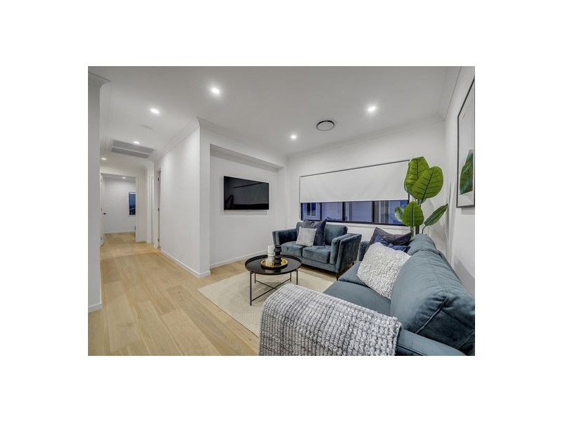 37 Parolin Parade, Rochedale QLD 4123