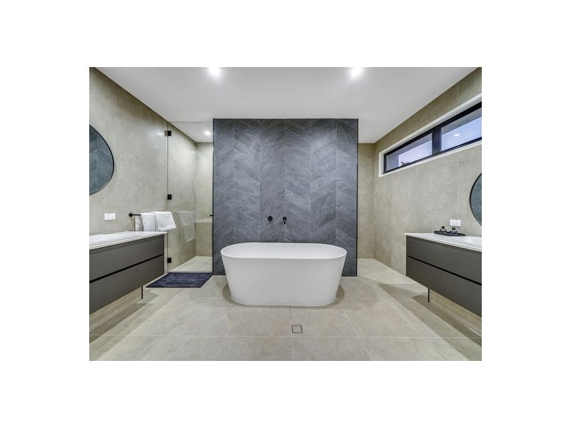 37 Parolin Parade, Rochedale QLD 4123