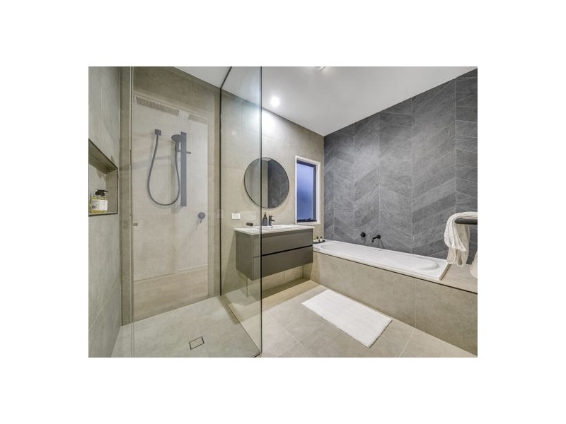 37 Parolin Parade, Rochedale QLD 4123