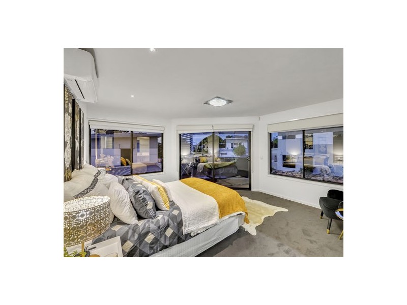 2 Mode Place, Eight Mile Plains QLD 4113