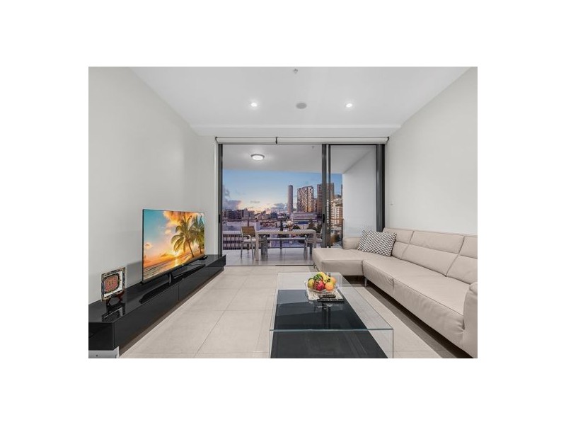 902/5 Cameron Street, South Brisbane QLD 4101