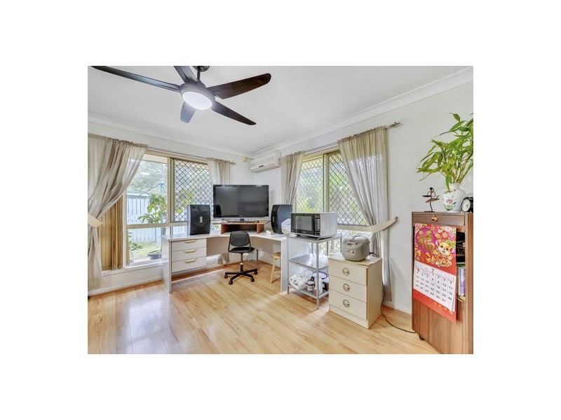 63 Wallaroo Way, Doolandella QLD 4077