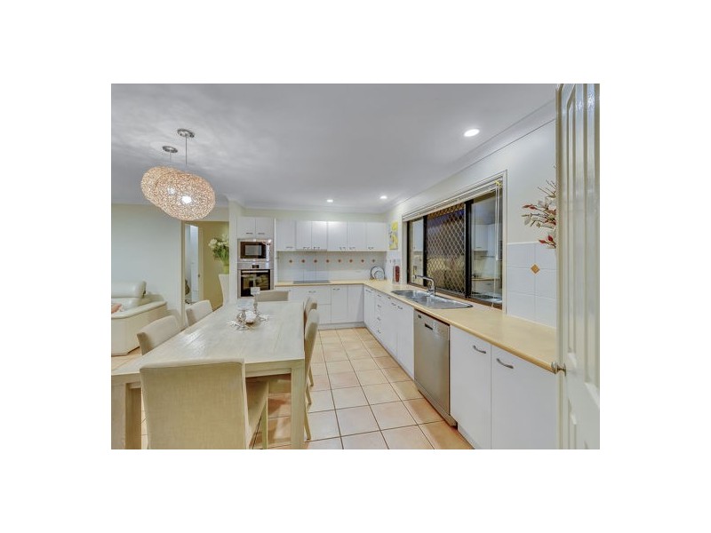 114 Bannockburn Crescent  QLD 4115, Parkinson QLD 4115