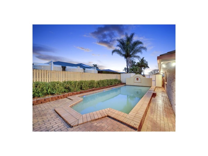 114 Bannockburn Crescent  QLD 4115, Parkinson QLD 4115
