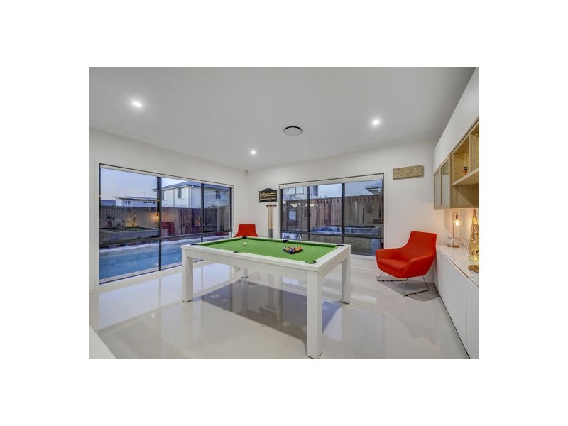 18 Dell Street, Rochedale QLD 4123