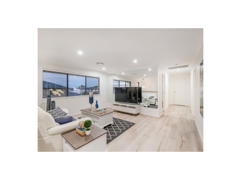 18 Dell Street, Rochedale QLD 4123