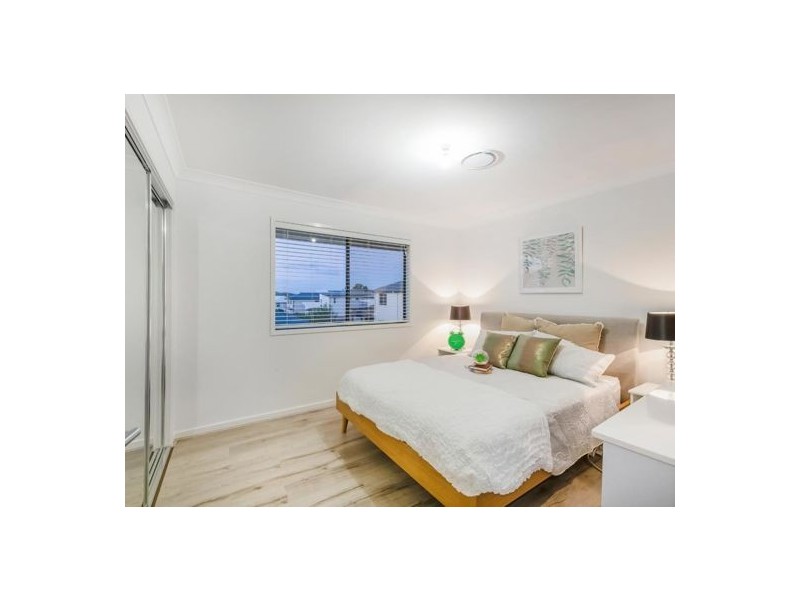 18 Dell Street, Rochedale QLD 4123