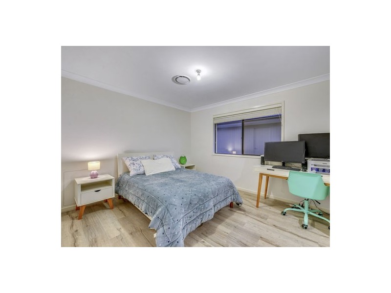 18 Dell Street, Rochedale QLD 4123