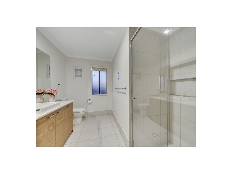 18 Dell Street, Rochedale QLD 4123