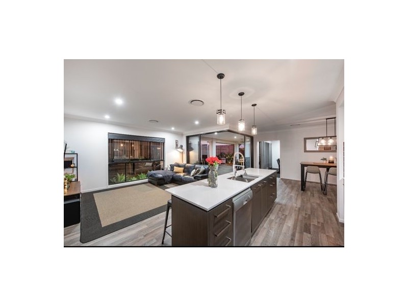 15 Torville Road, Underwood QLD 4119