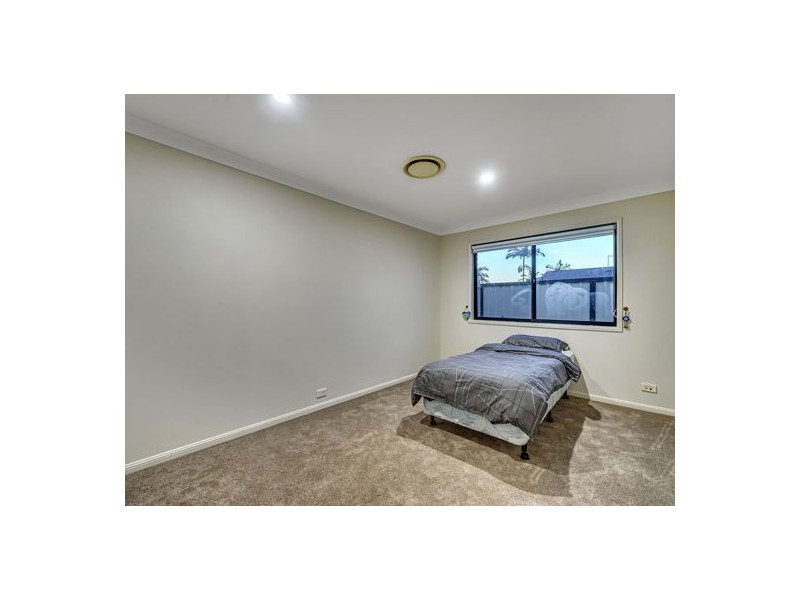 196 Lancaster Circuit, Stretton QLD 4116