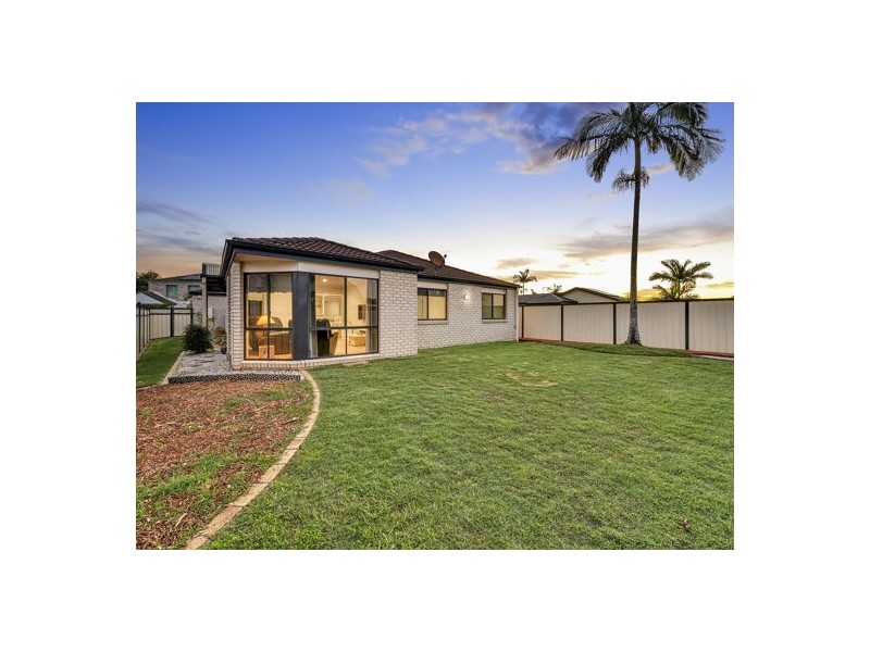 196 Lancaster Circuit, Stretton QLD 4116