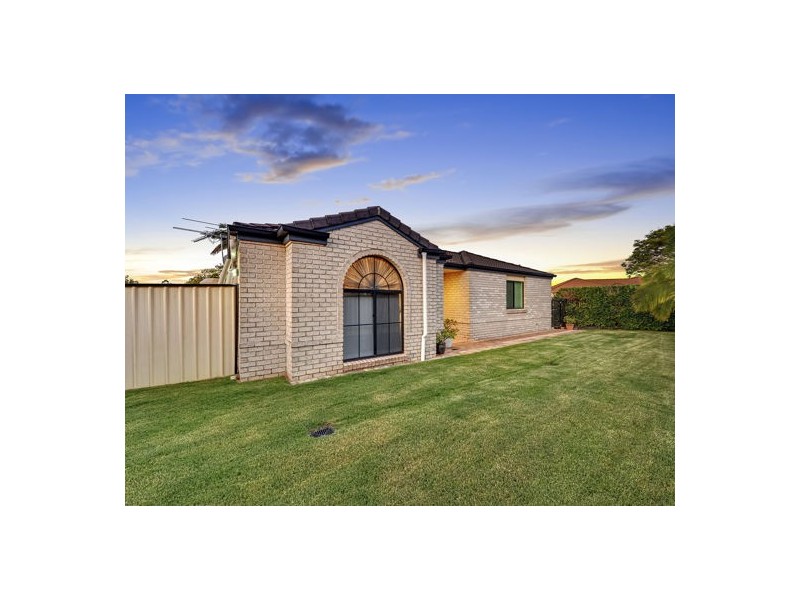 196 Lancaster Circuit, Stretton QLD 4116