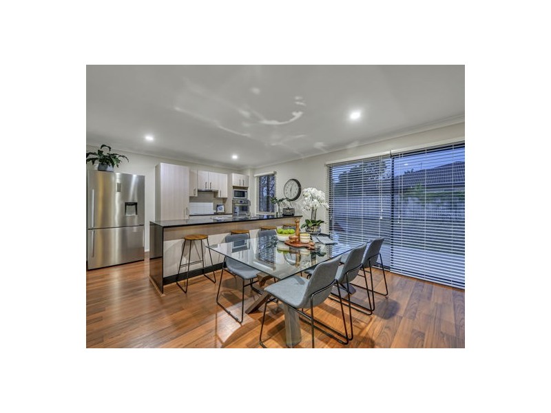 16 Dowling Place, Calamvale QLD 4116