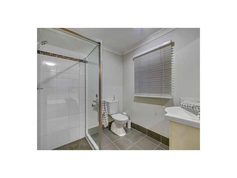 16 Dowling Place, Calamvale QLD 4116