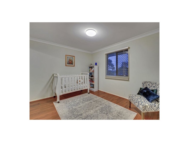 16 Dowling Place, Calamvale QLD 4116