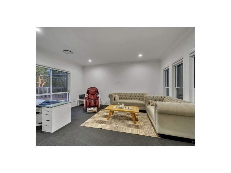 56 Ridgeview Street, Carindale QLD 4152