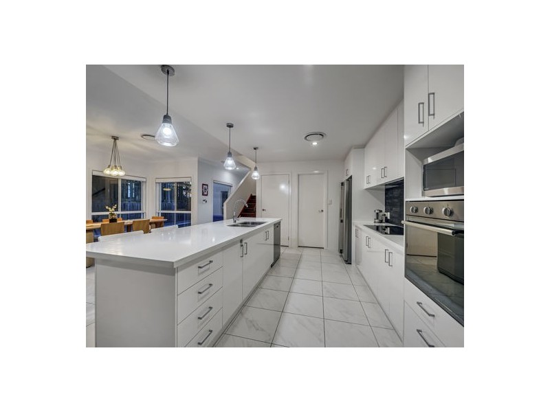 56 Ridgeview Street, Carindale QLD 4152