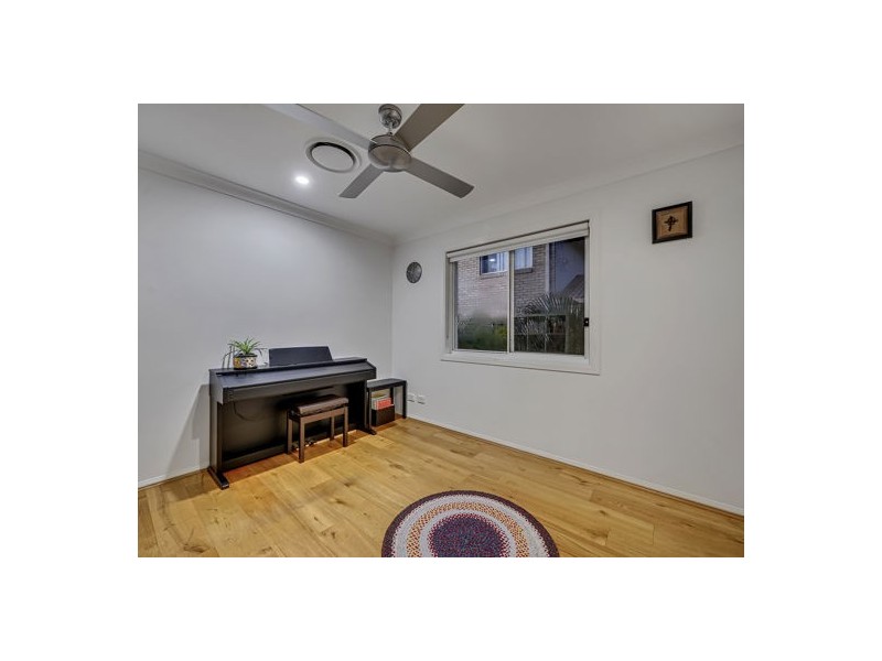 56 Ridgeview Street, Carindale QLD 4152