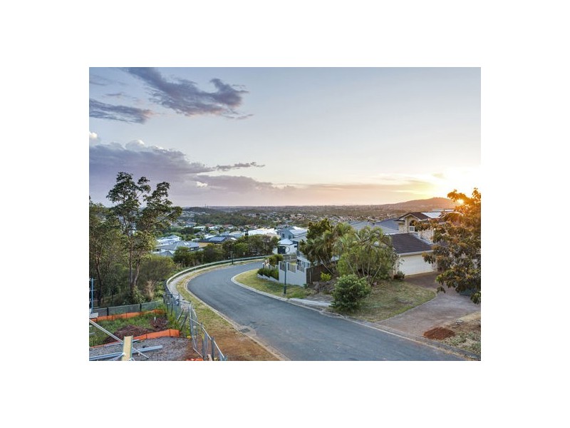 56 Ridgeview Street, Carindale QLD 4152