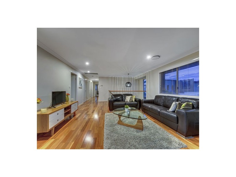 18 Zenith Street, Rochedale QLD 4123