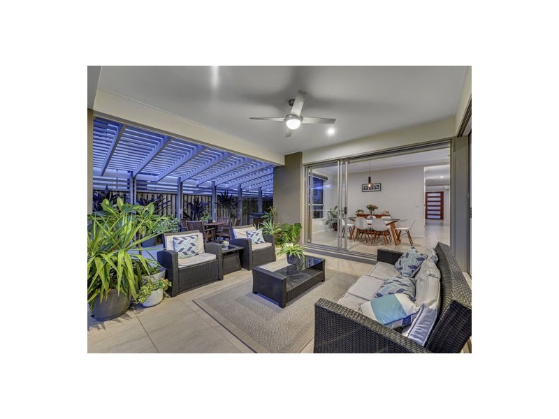18 Zenith Street, Rochedale QLD 4123