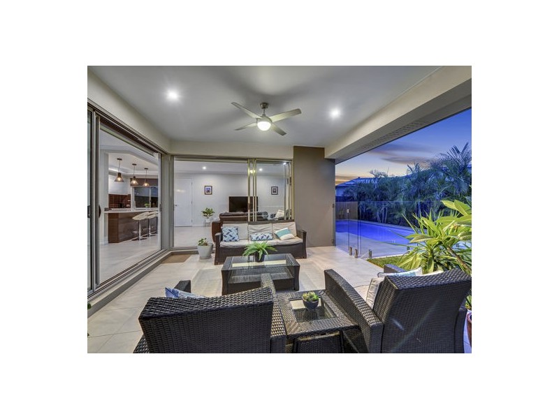18 Zenith Street, Rochedale QLD 4123