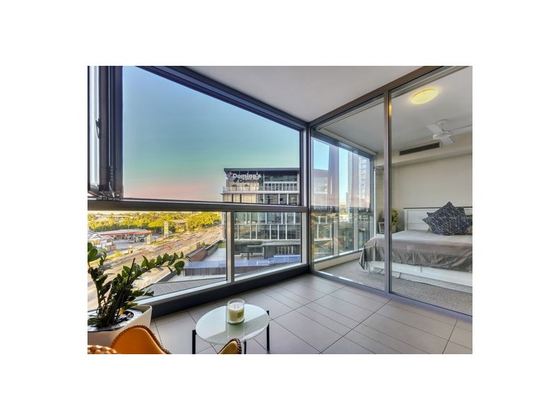 30403/2 Harbour Road, Hamilton QLD 4007