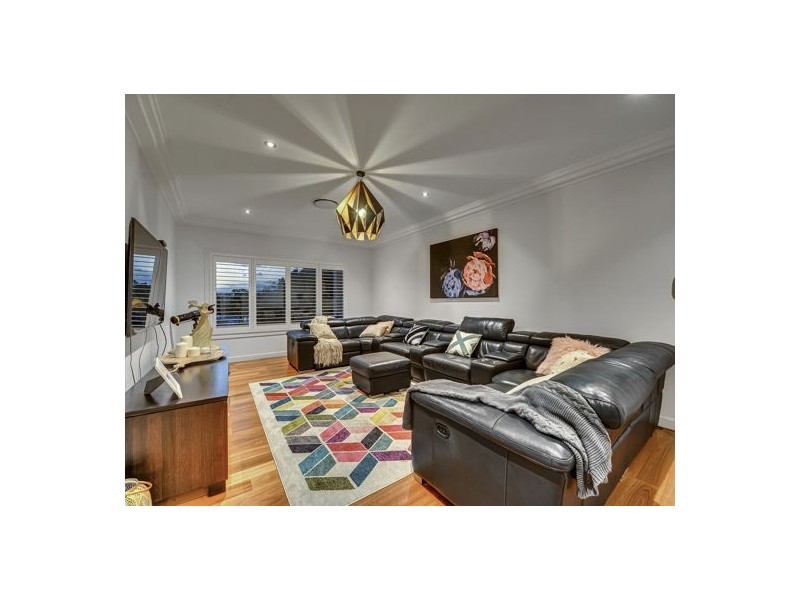 93 Amersham Crescent, Carindale QLD 4152