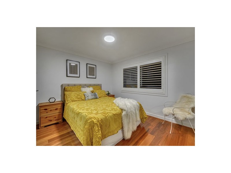 93 Amersham Crescent, Carindale QLD 4152