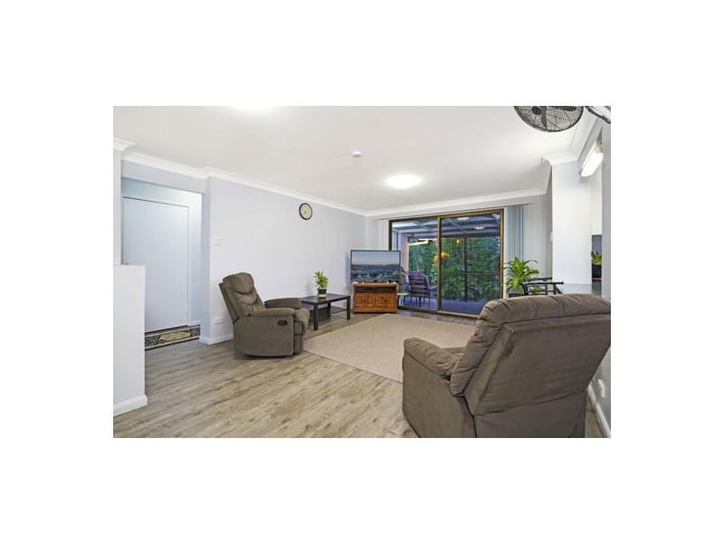 16 Vortigern Street, Carindale QLD 4152