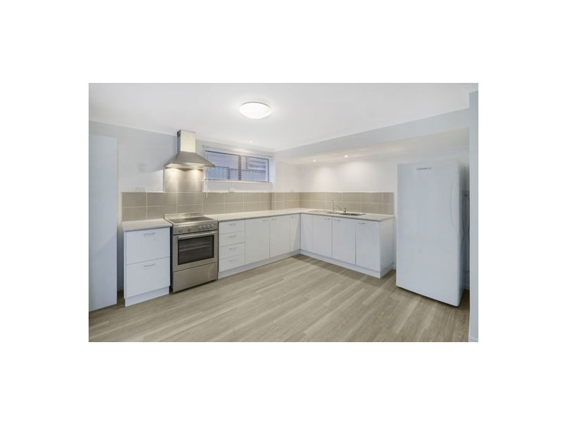 16 Vortigern Street, Carindale QLD 4152