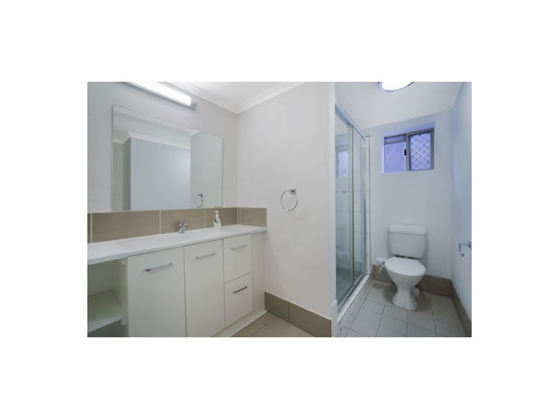 16 Vortigern Street, Carindale QLD 4152