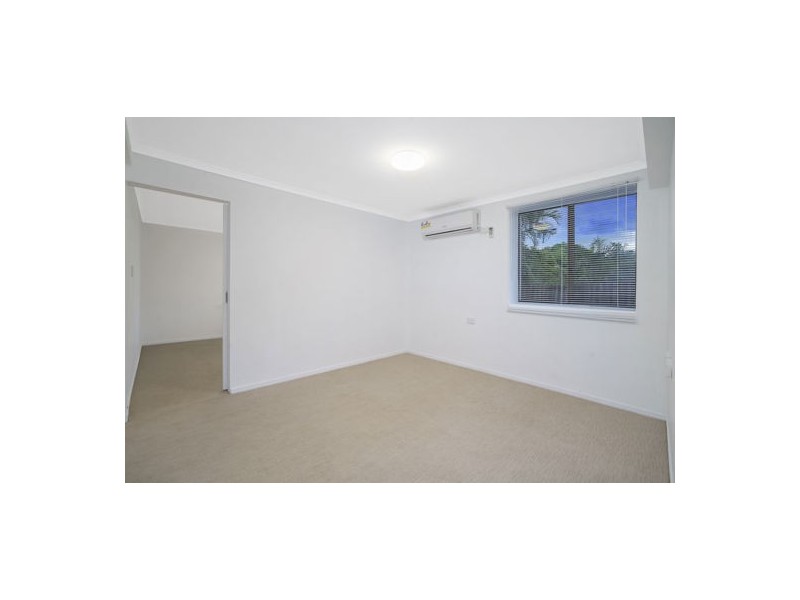 16 Vortigern Street, Carindale QLD 4152