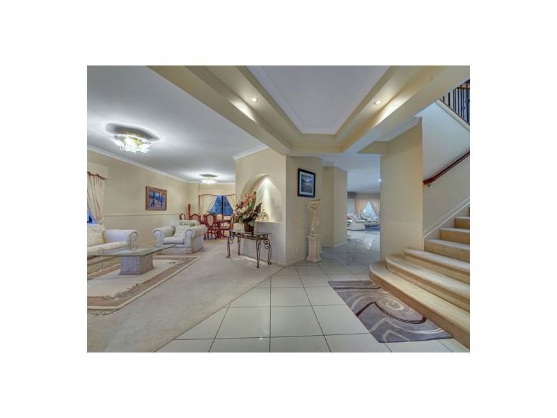 7 Crab Apple Court, Stretton QLD 4116