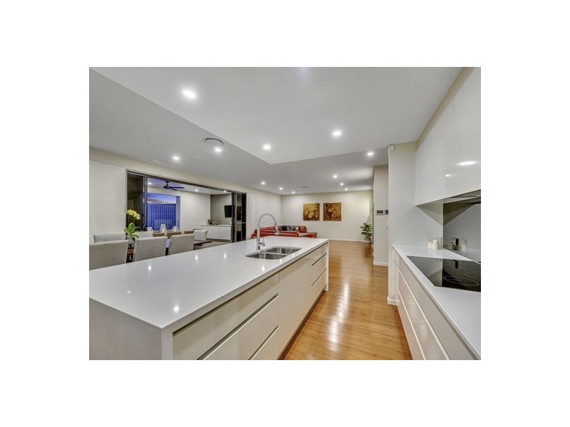 25 Zenith Street, Rochedale QLD 4123