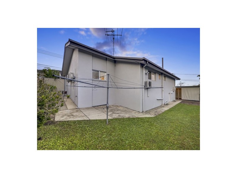 3 Hanover Street, Macgregor QLD 4109