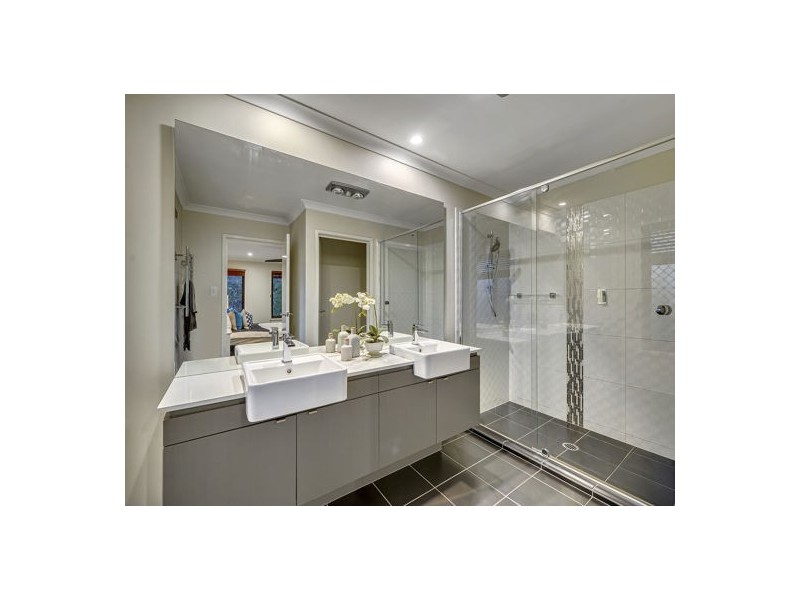 12 Wallaby Parade, Rochedale QLD 4123