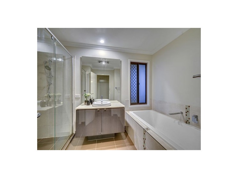 12 Wallaby Parade, Rochedale QLD 4123