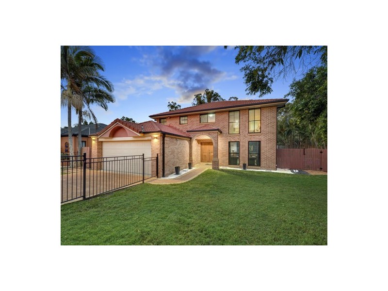 30 Silky Oak Crescent, Carindale QLD 4152