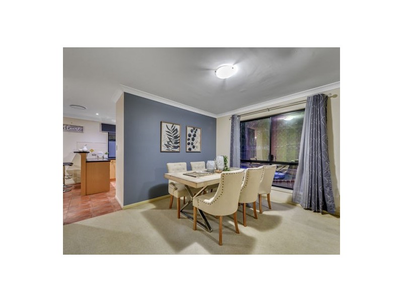 30 Silky Oak Crescent, Carindale QLD 4152