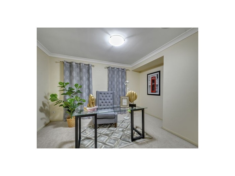 30 Silky Oak Crescent, Carindale QLD 4152