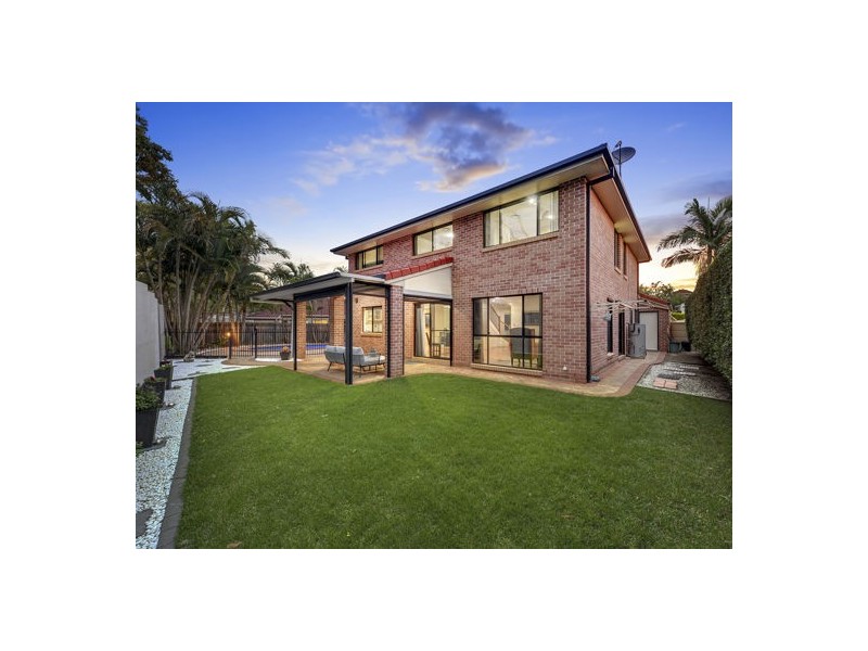 30 Silky Oak Crescent, Carindale QLD 4152