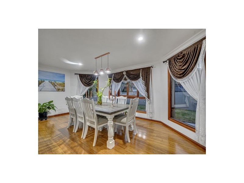 27 Ilya Street, Macgregor QLD 4109